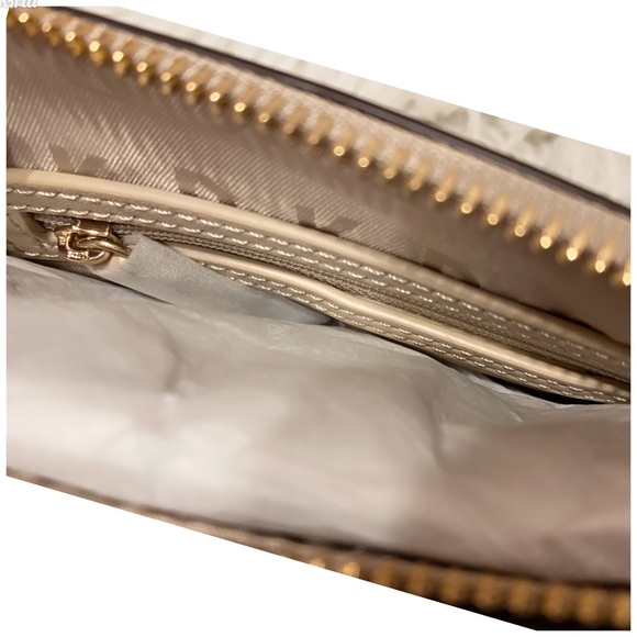 DKNY Veronica-DZ Crossbody Handbag R94e7g29 Purse - Picture 7 of 8